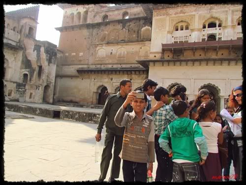 INDIA:  UN VIAJE DE SORPRESAS (Nov-Dic 2011) - Blogs de India - LA AMIGABLE Y TRANQUILA ORCHHA (38)