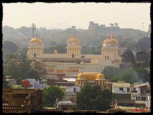 INDIA:  UN VIAJE DE SORPRESAS (Nov-Dic 2011) - Blogs de India - LA AMIGABLE Y TRANQUILA ORCHHA (69)