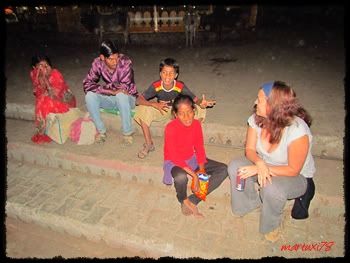 INDIA:  UN VIAJE DE SORPRESAS (Nov-Dic 2011) - Blogs de India - LA AMIGABLE Y TRANQUILA ORCHHA (86)
