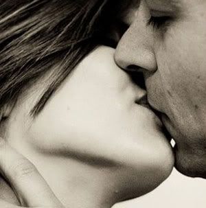 kissing