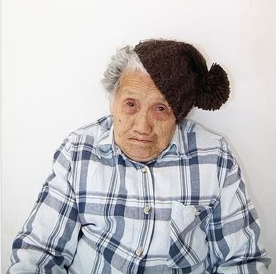 2 Inilah  foto Narsis Nenek Berumur 70 Tahun yang Menggemparkan CINA