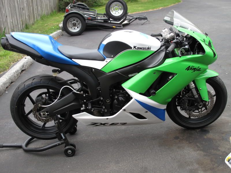 Show Your ZX6R Custom Paint Pictures ZX6R Forum
